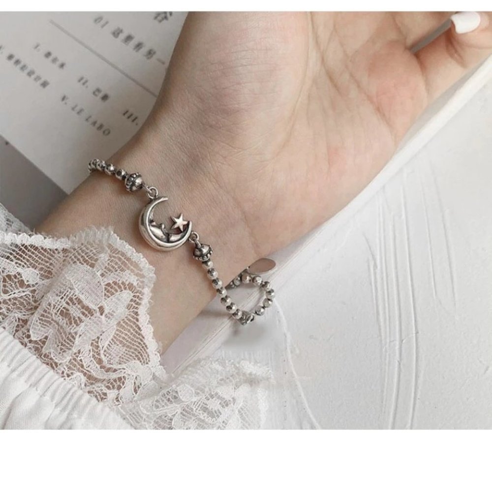 *925 Sterling Silver Vintage Moon Star Bracelet - Picture 5 of 9